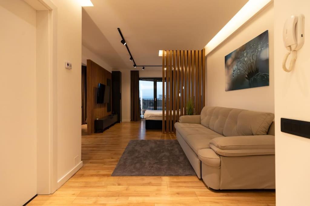 Nest Inn Azure Apartment Cluj-Napoca Eksteriør billede